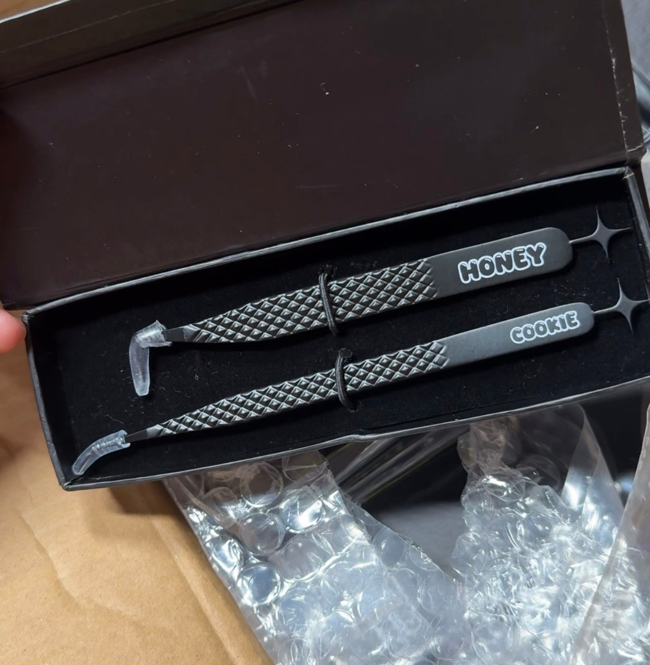 Matte Black Collection Tweezers Duo Set